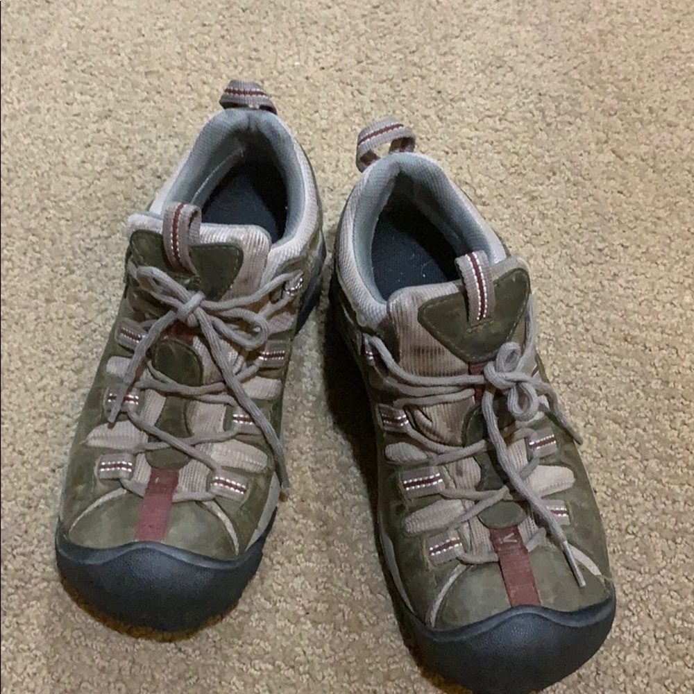 Very good used condition Keen Waterproof hiking
